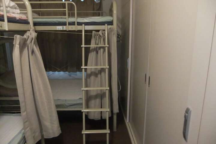 Room 18 of 49