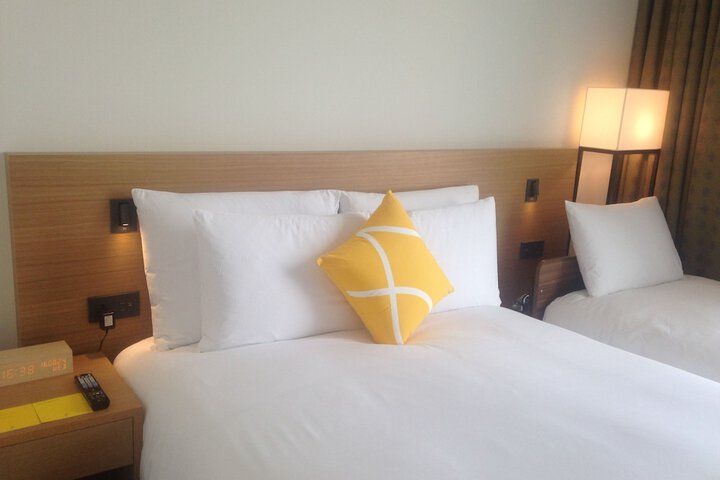 Room 10 of 73