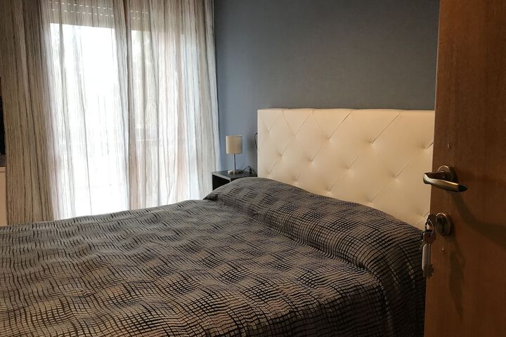 Room 17 of 32