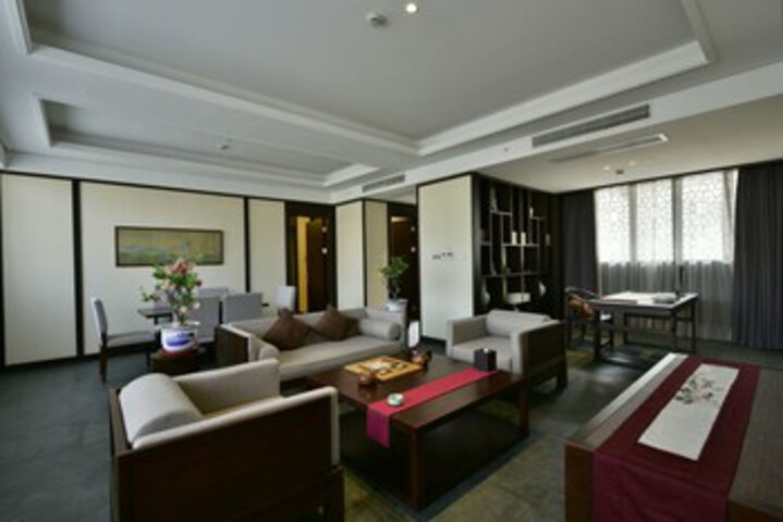 Room 37 of 63