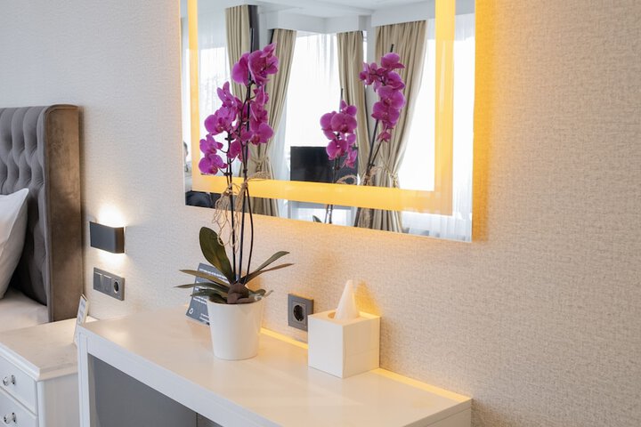 Room 65 of 184