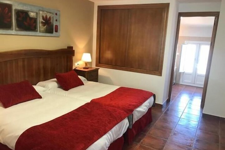 Room 15 of 25