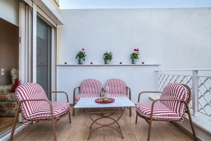 Terrace/Patio 3 of 7