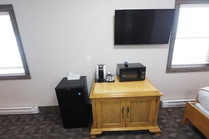 Room 5 of 15