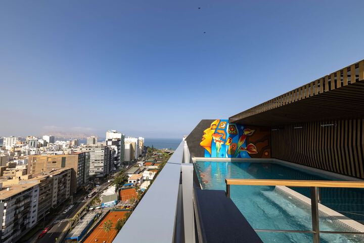 Pool 54 of 77