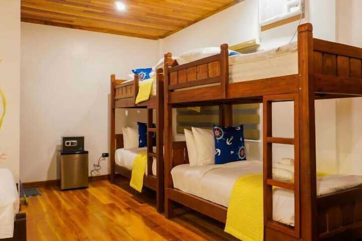 Room 15 of 119