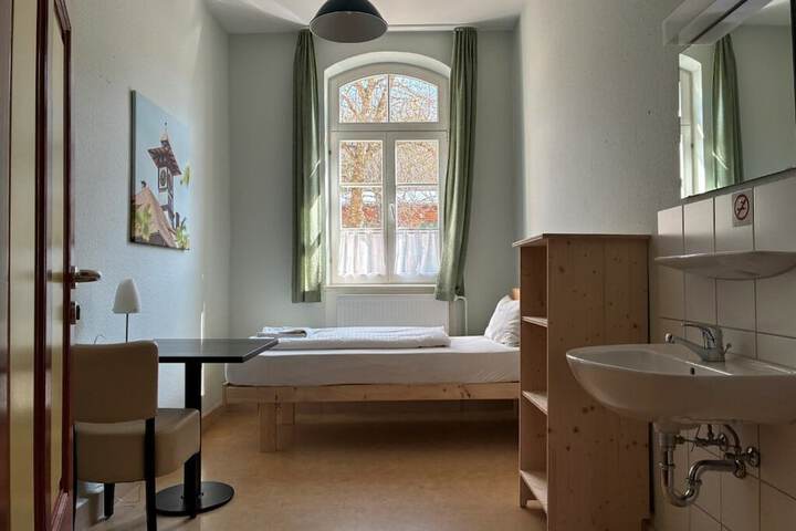 Room 15 of 67