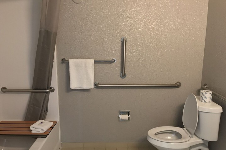 Room 86 of 132