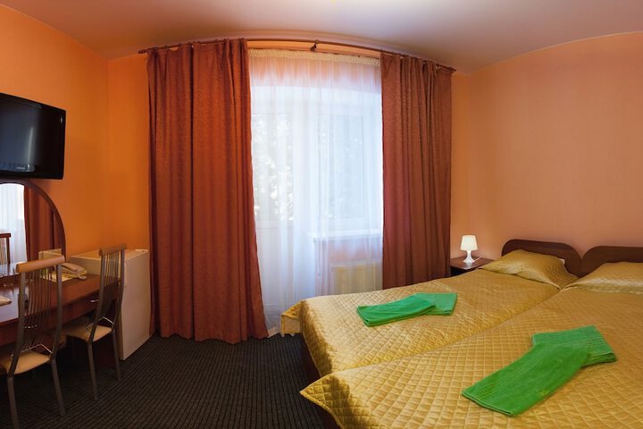 Room 5 of 40