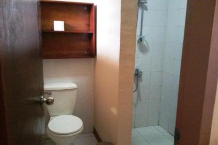 Room 13 of 41