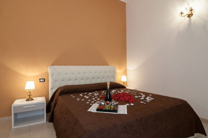 Room 12 of 29