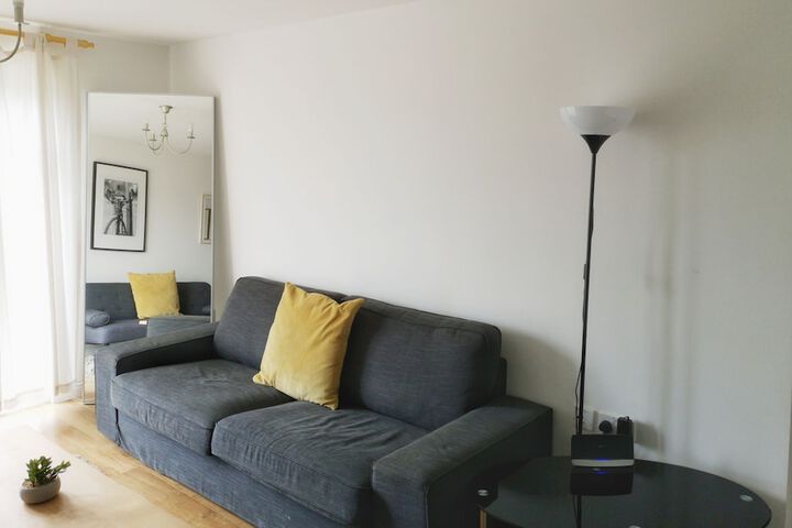 Room 8 of 17