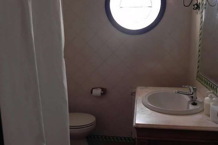 Room 20 of 32