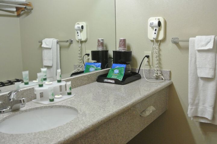 Bathroom sink
