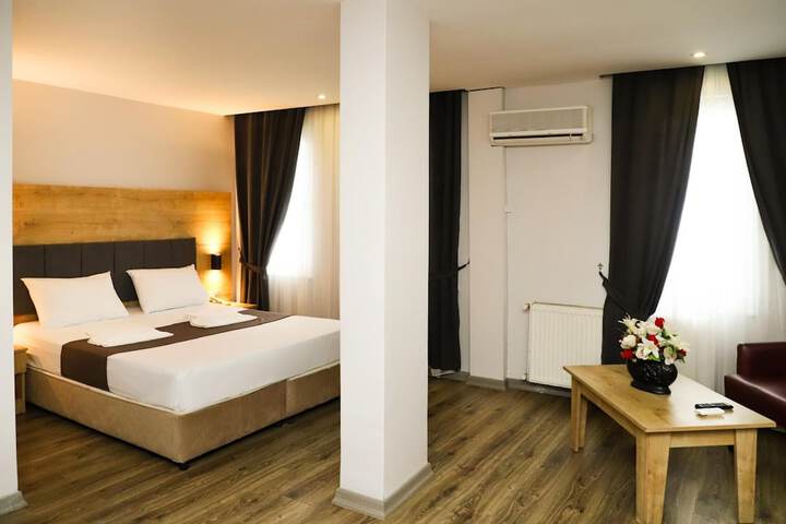 Room 33 of 54