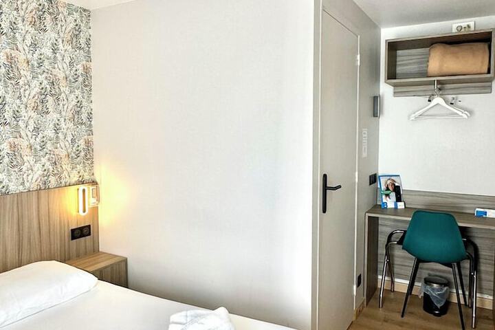 Room 25 of 55