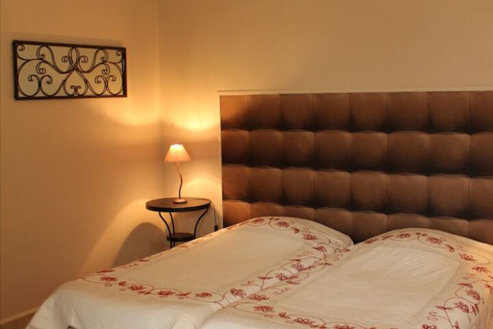 Room 13 of 40
