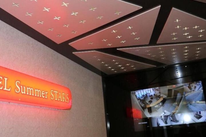 Hotel Summer Stars