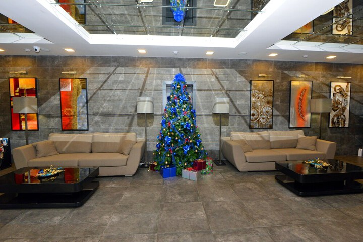 Hotel Interior 4 of 38