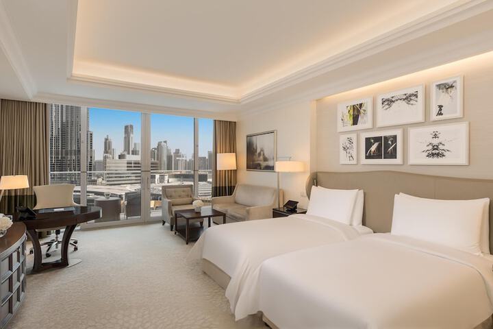 Room 73 of 198