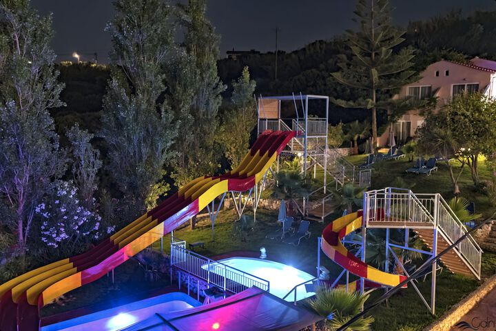 Pool 18 of 52