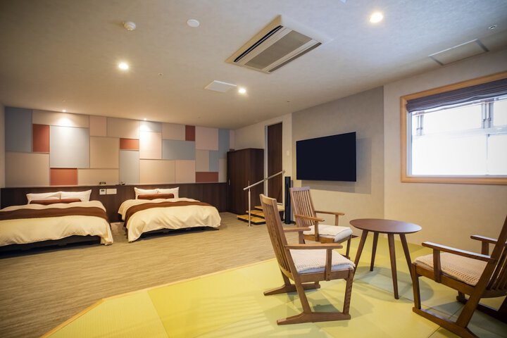 Room 64 of 240