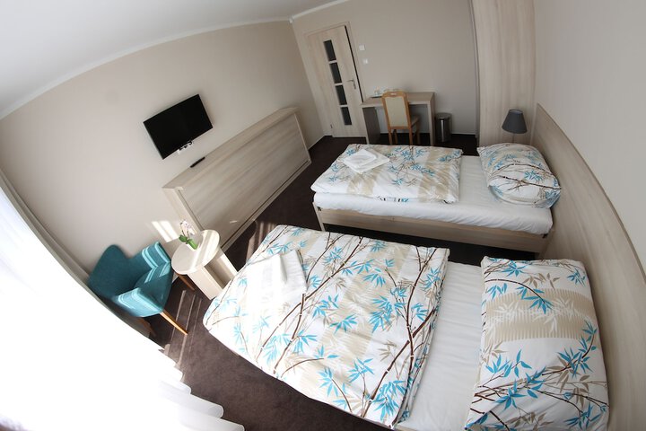 Room 10 of 44