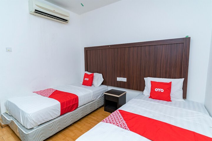 Room 17 of 25