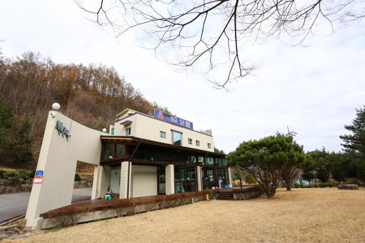 Hongcheon Garisan Deuo Motel