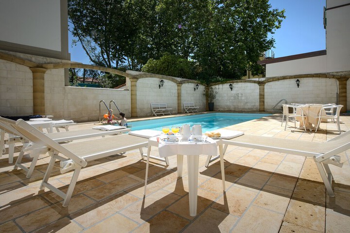 Hotel with Pool