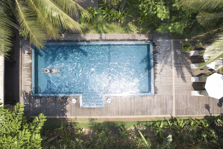 Pool 56 of 140
