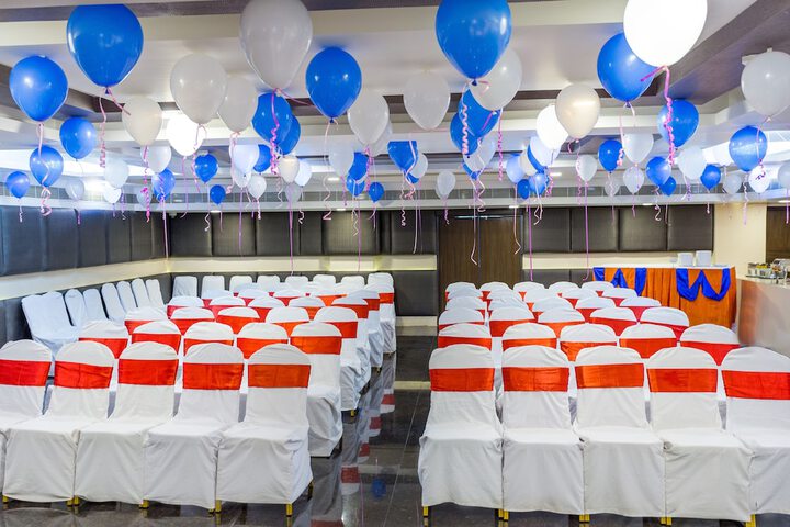 Ballroom/Hall 24 of 31