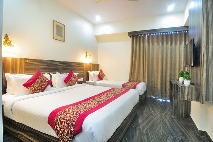 Room 15 of 36