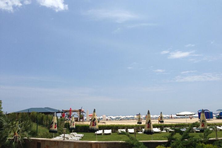 Beach 42 of 47