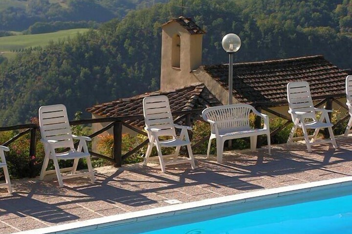 Pool 37 of 64