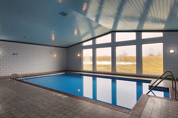 Pool 34 of 62