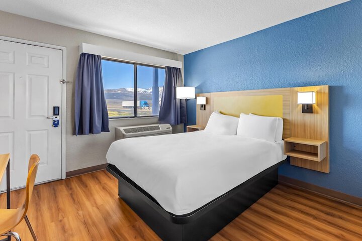Room 21 of 64