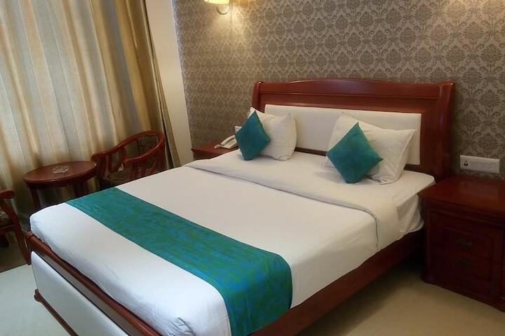 Room 5 of 36