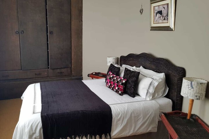 Room 3 of 56