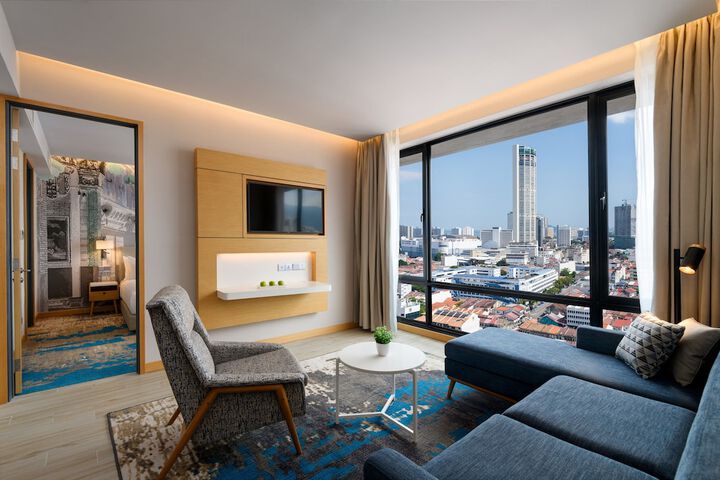 Room 3 of 39