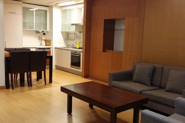 Room 13 of 34