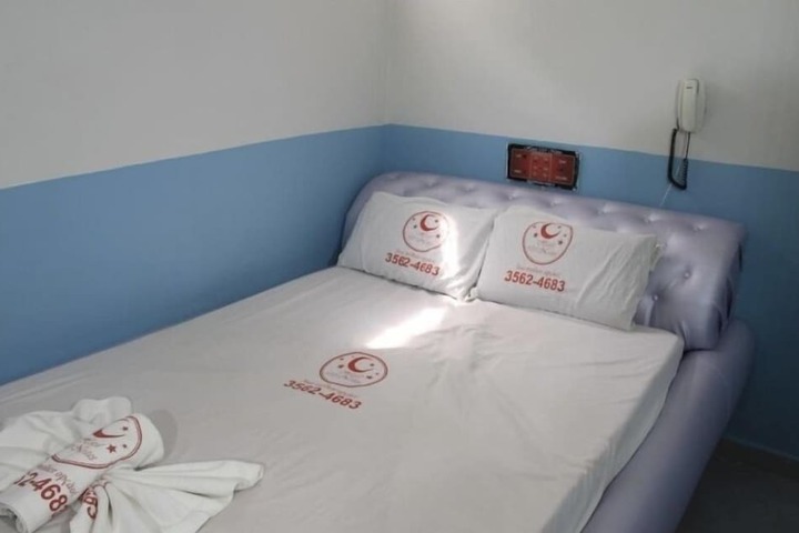 Room 4 of 13