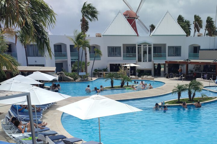 Pool 32 of 104