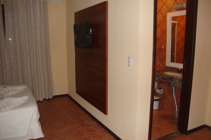 Room 12 of 138