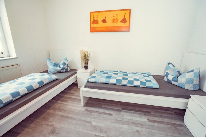 Room 7 of 38
