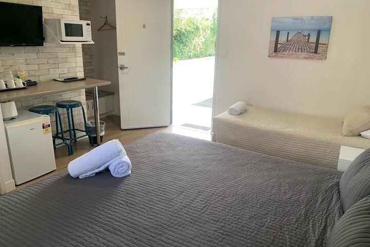 Room 9 of 27