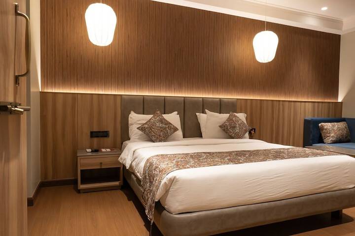 Room 27 of 119