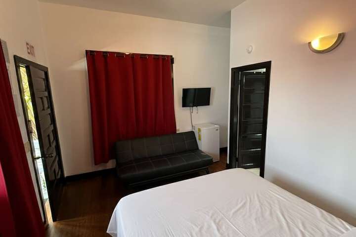 Room 8 of 41