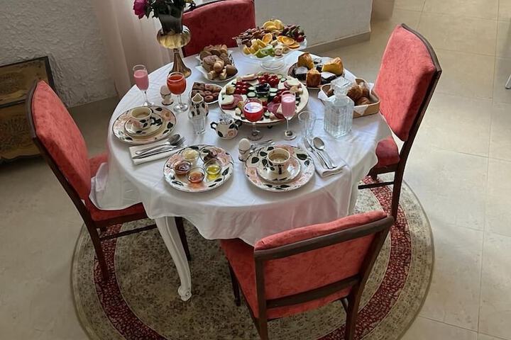 Breakfast/Coffee Service 71 of 96