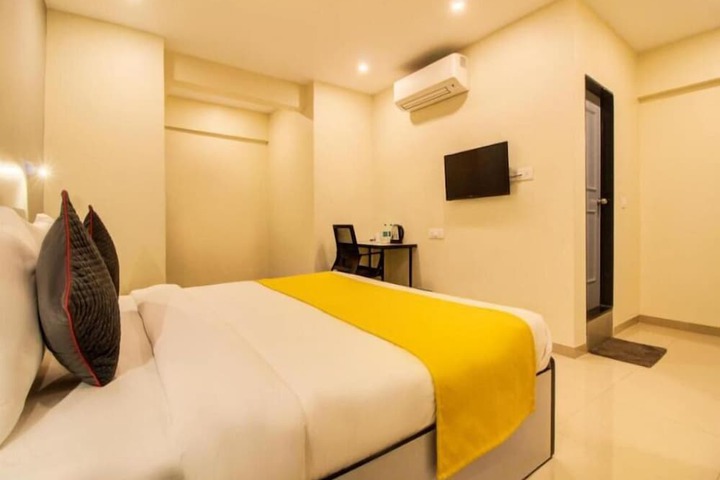 Room 7 of 26